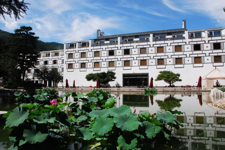 Fragrant Hill Hotel Beijing Exterior photo